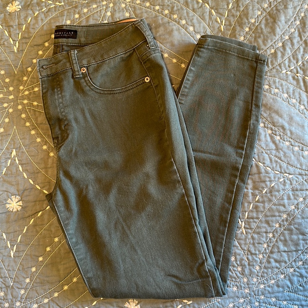 Green Aeropostale Jeggings